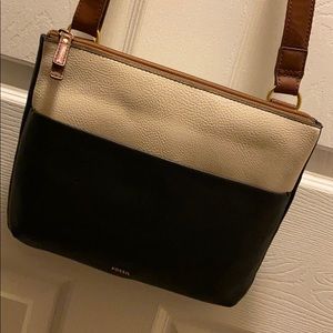 Fossil crossbody bag + pouch
